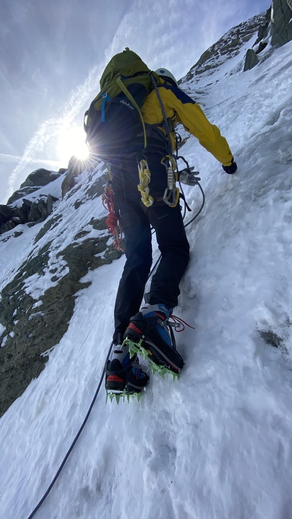 Martin Matějka, specialista na SEO leze s kamarády po horách